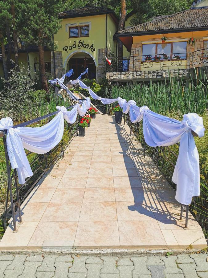 Hotel I Restauracja Pod Skala Jaslo Dış mekan fotoğraf