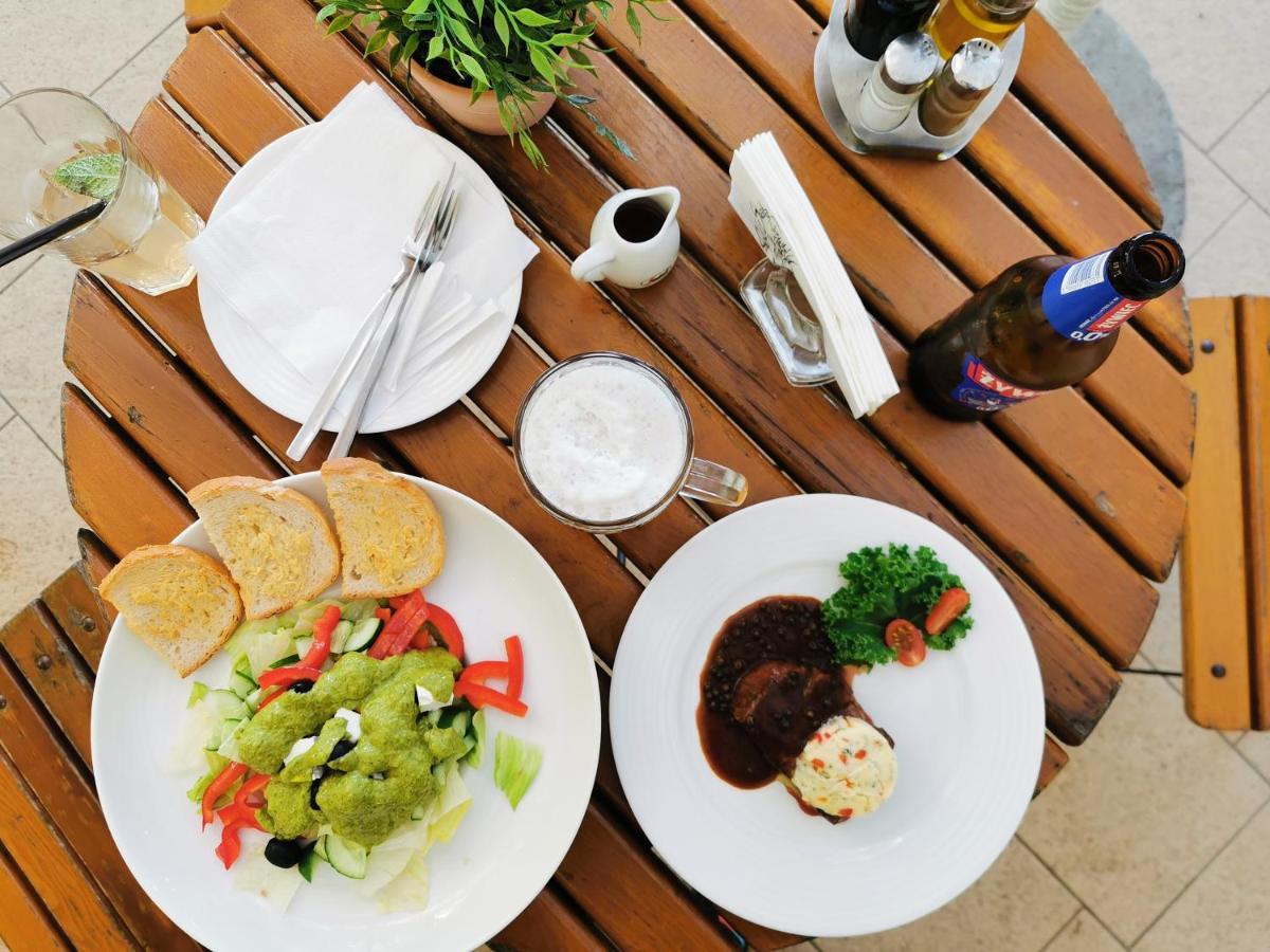 Hotel I Restauracja Pod Skala Jaslo Dış mekan fotoğraf